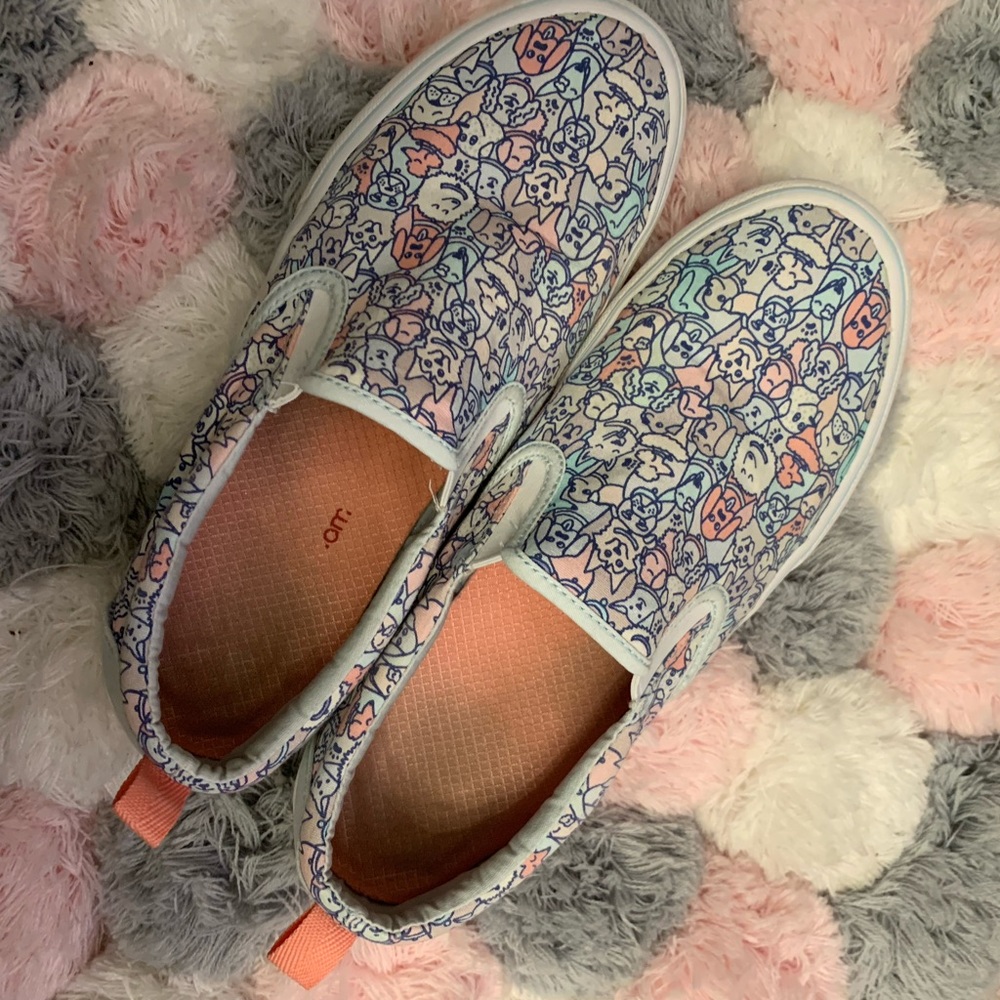 BOBS ladies size 9 Skechers Wolf Wag Canvas Shoe